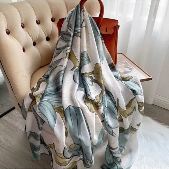 Miss Mindy Long Green Silky Scarf - Picture 3 of 4